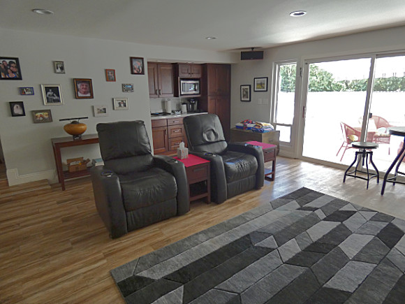 Family Room - 